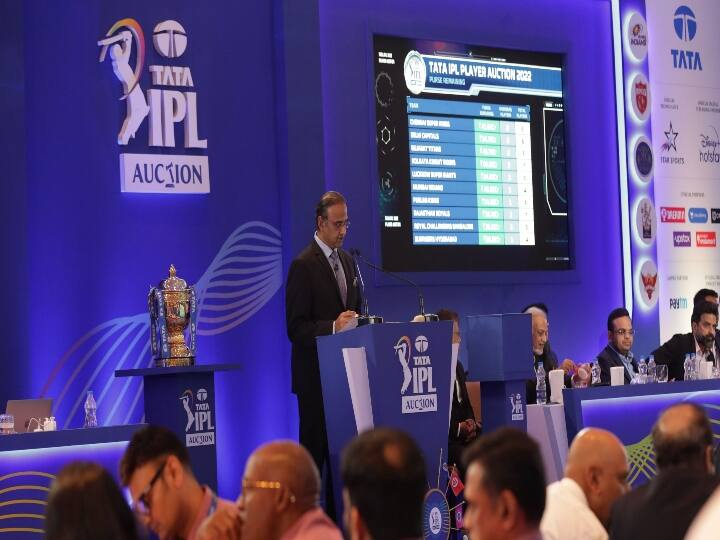 IPL Mega Auction 2022: All IPL teams top purchases and purse value after first day of IPL Mega Auction 2022 IPL Mega Auction 2022: இரண்டாவது நாள் ஏலத்திற்கு முன்பாக எந்தெந்த அணியிடம் எவ்வளவு தொகை மீதமுள்ளது?