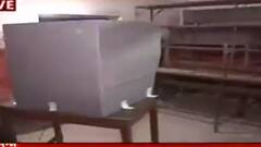 Municipal Election 2022: বিধাননগরে ১২ নম্বর ওয়ার্ডে ইভিএমের পাশে নেই আলো!। Bangla News