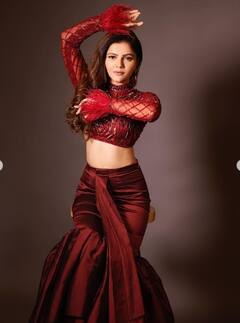 सुर्ख़ लाल ड्रेस में और निखरा Rubina Dilaik का रूप, एक्ट्रेस की खूबसूरती पर फिदा हुए फैंस