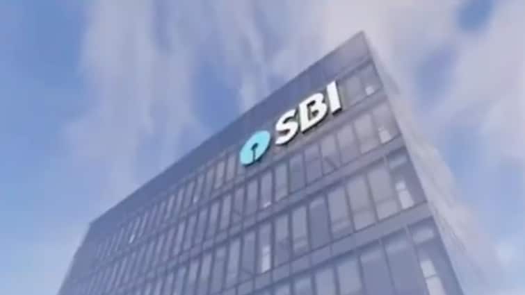 SBI Mutual Fund IPO Selects Investment Bankers For IPO, One billion dollar to be raised by IPO SBI Mutual Fund IPO: एसबीआई म्यूचुअल फंड लेकर आ रही अपना आईपीओ, एक बिलियन डॉलर जुटाने की है तैयारी, जानें डिटेल्स
