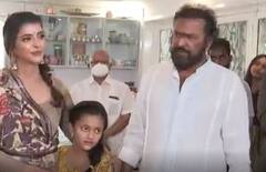 MohanBabu, Manchu Lakshmi to share Screen: తొలిసారిగా కలిసి నటిస్తున్న తండ్రీ కుమార్తెలు |ABP Desam