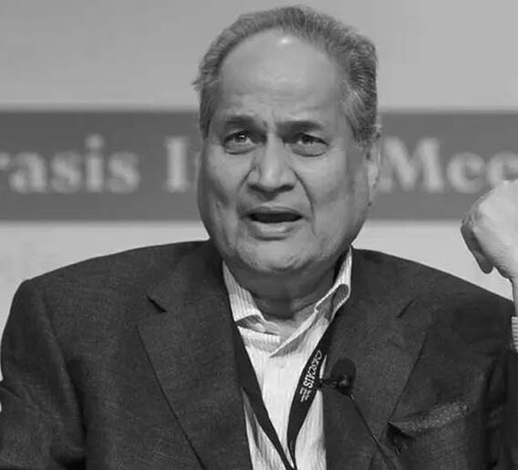 'हमारा बजाज' हरपला!