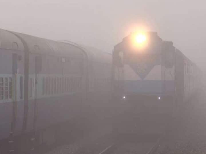 Train Cancelled Today List on 2 December Indian Railway Canceled 241 train today and many train reschedule Train Cancelled Today 2 December: भारतीय रेलवे ने कैंसिल की 240 से अधिक ट्रेनें, कई ट्रेनें रिशेड्यूल; देखें लिस्ट 