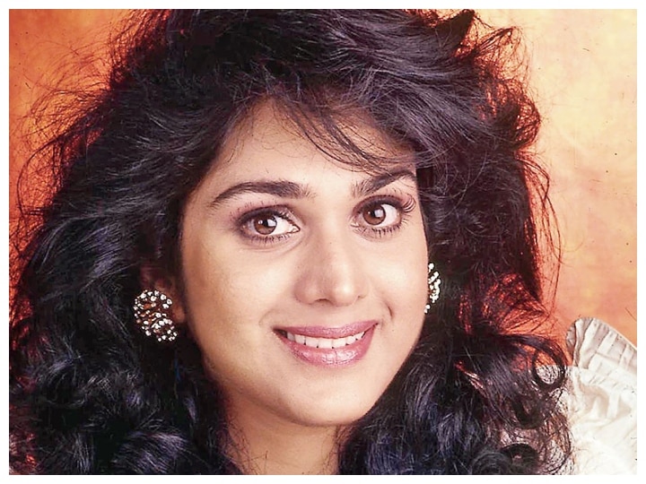 Where Is Sunny Deol Actress Meenakshi Seshadri Now How Did She Get Her Name  From Sasikala To Meenakshi | अब कहां हैं Sunny Deol की एक्ट्रेस Meenakshi  Seshadri, कैसे पड़ा उनका नाम