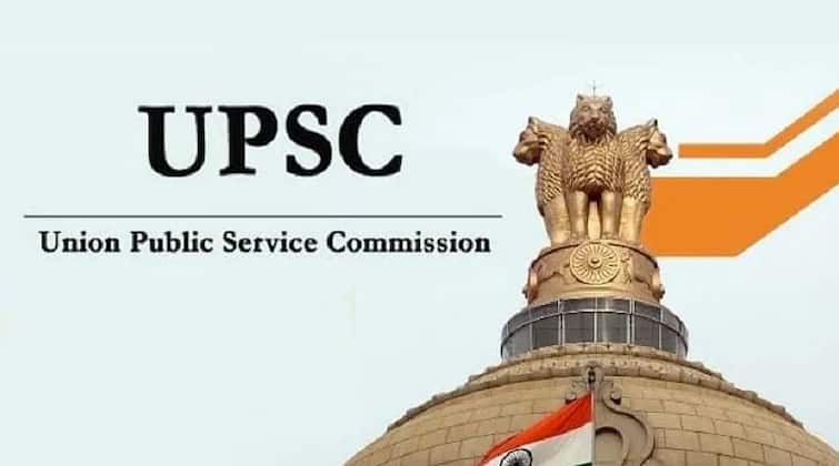 ​UPSC Preparation Tips IAS Preparation Strategy Civil Services Preparation ​​UPSC Preparation Tips: यहां जानें यूपीएससी परीक्षा की तैयारी करने का सही समय और तरीके