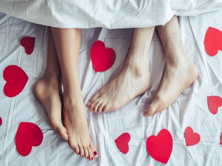 Thailand urges couples to get tested for Covid before Valentines Day Intercourse Mask Valentines Day | காதலர் தினத்தில் உடலுறவா? இதை செய்யணும்.. மாஸ்க் போடணும்.. ரூல்ஸை அடுக்கிய நாடு..