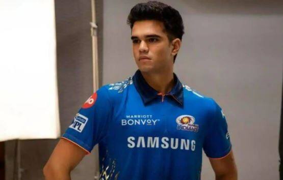 IPL Auction 2022: mi buy arjun tendulkar for rs  30 lakh IPL Auction 2022:  સચિન તેંડુલકરના પુત્ર અર્જુનને મુંબઈ ઈન્ડિયન્સે 30 લાખ રૂપિયામાં ખરીદ્યો