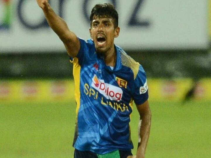 IPL Mega Auction 2022: Chennai Super kings Buys Srilankan Mystery Spinner Maheesh Thikshana for 70 lakhs in Auction today IPL Mega Auction 2022: இலங்கையின் மாயஜால சுழற்பந்துவீச்சாளரை கைப்பற்றிய சிஎஸ்கே- யார் அவர்?