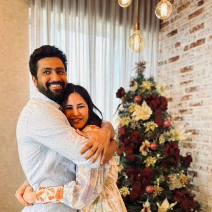 બોલિવૂડની અભિનેત્રી કેટરીના કૈફ અને વિકી કૌશલે 9 ડિસેમ્બર 2021ના રોજ લગ્ન કર્યા હતા. લગ્ન બાદ આ પ્રેમી યુગલ પ્રથમવાર તેમનો વેલેન્ટાઈન ડે સેલિબ્રેટ કરવા જઈ રહ્યું છે.