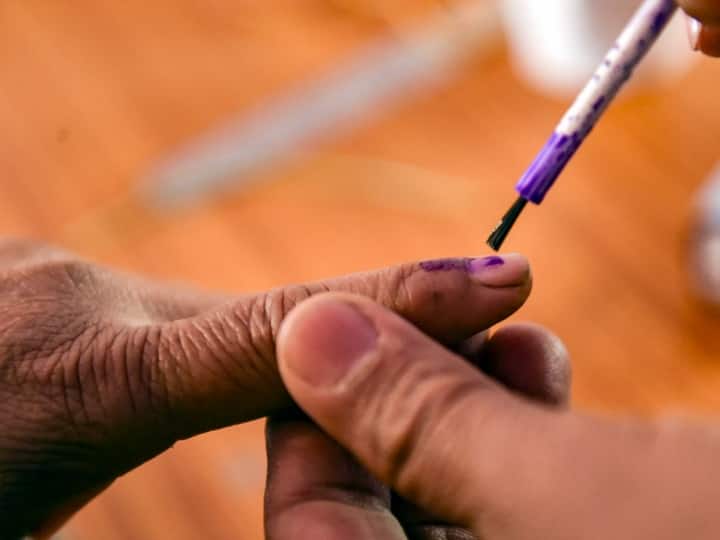 UP Election 2022: जानें चुनाव से पहले क्या है हरदोई  के वोटरों का मूड? किसानों ने की इन समस्याओं से छुटकारा दिलाने की मांग