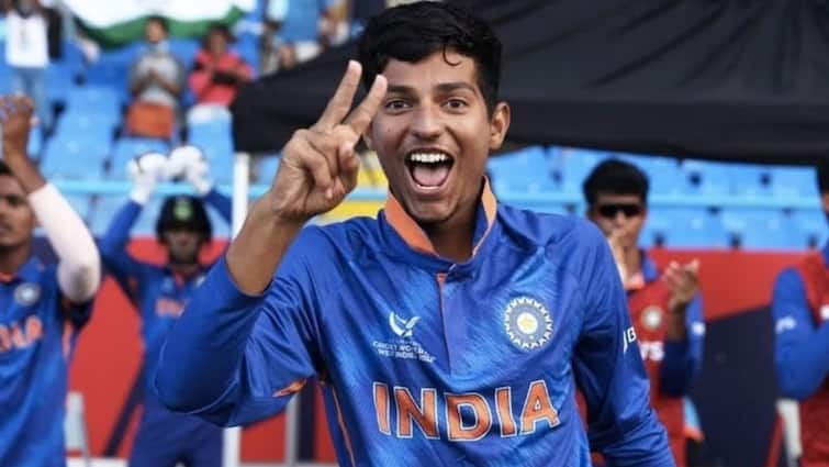 IPL 2022 Auction: India U19 captain Yash Dhull sold to Delhi Capitals for Rs 50 lakh IPL 2022 Auction: ৫০ লক্ষ টাকায় যুব বিশ্বকাপজয়ী ভারত অধিনায়ক যশ ধূলকে দলে নিল দিল্লি