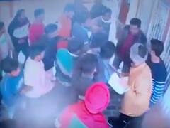 UP Election 2022: बीसलपुर में कांग्रेस प्रत्याशी के घर घुसकर निर्दलीय उम्मीदवार ने की मारपीट, जानें- पूरा मामला