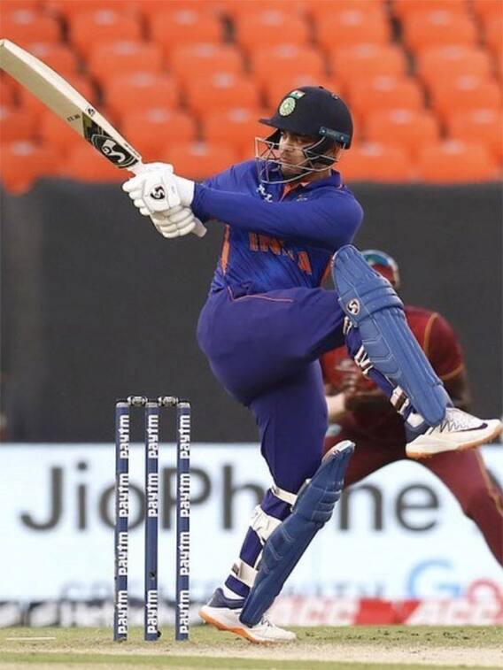 డబ్బుల వర్షం కురిసింది - అత్యంత ఖరీదైన ఆటగాళ్లు వీరే!