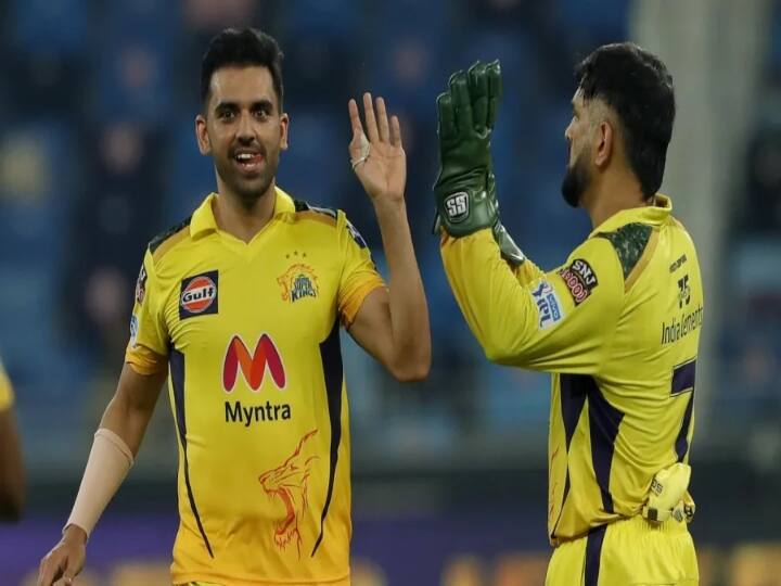 CSK deepak chahar huge praise for Dhoni after becoming their most expensive buy IPL Auction 2022: ஏலத்தில் தோனியை முந்திய தீபக் சஹார்... சிஎஸ்கே அணி அவ்வளவு முக்கியத்துவம் கொடுக்க காரணம்..