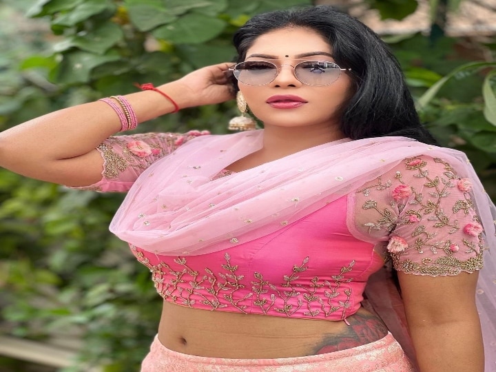 Actress Reshma Viral Pic : புஷ்பா புருஷன் காமெடி நடிகையா இது...! எப்படி, எங்க டாட்டூ குத்திருக்காங்கனு பாருங்க...!