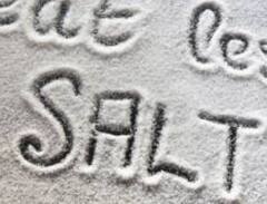 Photo : तुम्हाला जास्त मीठ खाण्याची सवय आहे का? तर हे नक्की वाचा