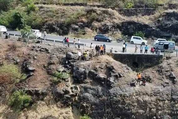 सहा दिवसांचं बाळ ताम्हिणी घाटात फेकलं