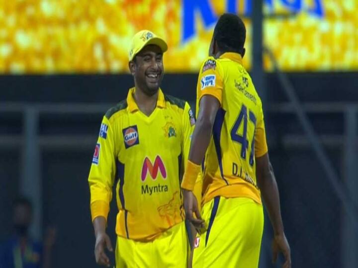 IPL Mega Auction 2022: CSK shares Friendship bond video of Dwayne Bravo and Ambati Rayudu in twitter Watch Video: முஸ்தஃபா முஸ்தஃபா காலம் நம் தோழன்...- சிஎஸ்கே பதிவிட்டுள்ள பிராவோ-ராயுடு வீடியோ !