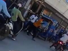 Chhattisgarh News: राजनांदगांव में दिनदहाड़े हुई ट्रैफिक पुलिस की पिटाई, Video वायरल होने पर हुआ ये बड़ा एक्शन