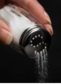 Photo : तुम्हाला जास्त मीठ खाण्याची सवय आहे का? तर हे नक्की वाचा