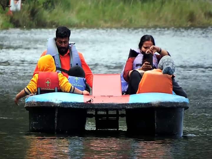 ourists in Kodaikanal to celebrate Valentine's Day Valentine's Day | காதலர் தினத்தை கொண்டாட கொடைக்கானலில் குவிந்த காதல் ஜோடிகள்