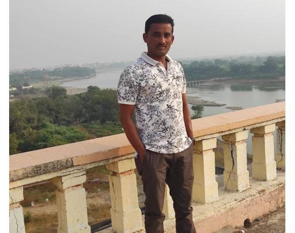 missing ACB police inspector Sangam Tate from Jalna was finally found in Khandala, 13 days after the search began जालन्यातून बेपत्ता एसीबीचे पोलीस निरीक्षक अखेर खंडाळ्यात सापडले, 13 दिवसांनी लागला शोध