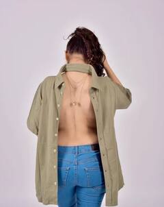 ਉਲਟੀ ਸ਼ਰਟ ਪਹਿਨ ਕੇ Urfi Javed ਨੇ ਕੀਤਾ ਫੈਨਜ਼ ਨੂੰ ਕਨਫਿਊਜ਼, ਨਾਲ ਹੀ ਕਿਹਾ -Happy Valentine's day