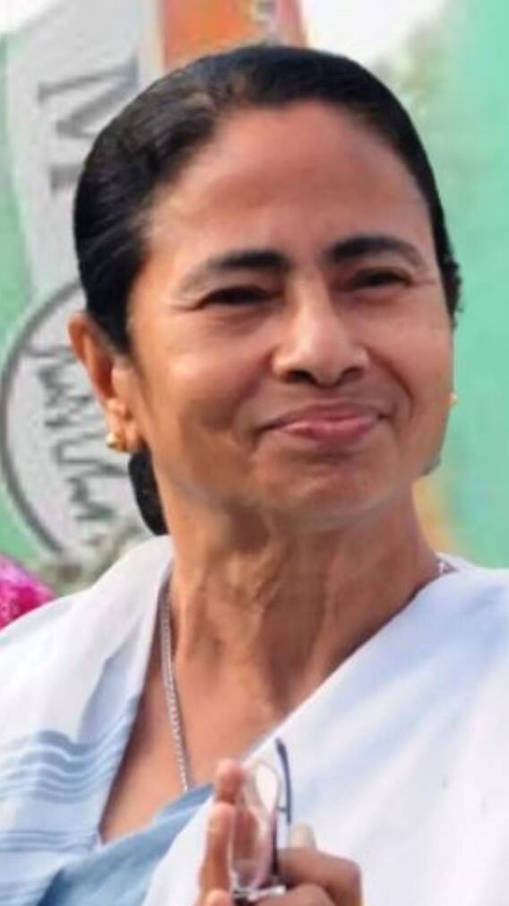 অকপট মমতা