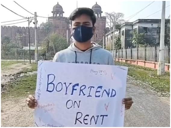 Watch: सिंगल्स को हौसला देने निकल पड़ा यह लड़का, 'Boyfriend on Rent' का पोस्टर लेकर घंटों रहा खड़ा Watch: सिंगल्स को हौसला देने निकल पड़ा यह लड़का, 'Boyfriend on Rent' का पोस्टर लेकर घंटों रहा खड़ा