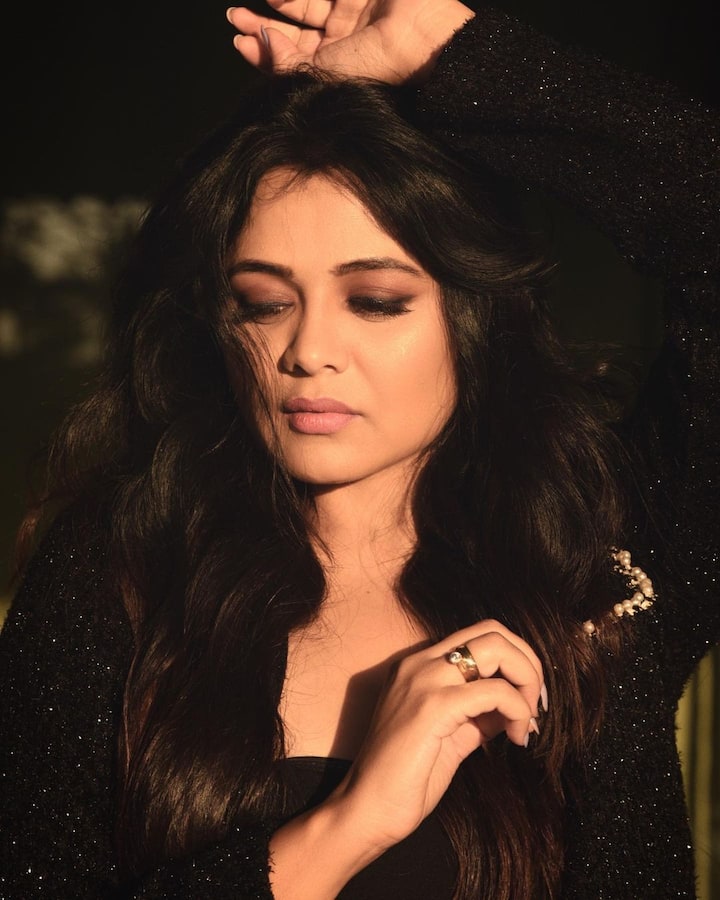 आपल्या निखळ सौंदर्याने आणि दिलखुलास हास्याने लाखो मराठी रसिकांच्या हृदयावर राज्य करणारी अभिनेत्री  प्रार्थना बेहरे. (Photo : @prarthana.behere/IG)