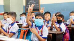 WB School Reopening: 'ভাল খবর, বাড়িতে অনেক শিশুর নানা মানসিক সমস্যা হচ্ছিল', স্কুল খোলা নিয়ে জয়দেব রায়|Bangla News