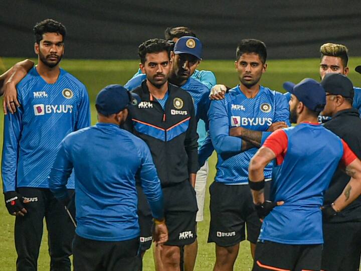 IND vs WI: Washington Sundar ruled out of T20I series, Kuldeep Yadav as replacement IND vs WI T20 Series: टी20 सीरीज से पहले टीम इंडिया को झटका, ये खिलाड़ी हुआ बाहर