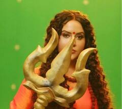 Amruta Fadnavis : 'व्हॅलेंटाईन डे'ला अमृता फडणवीसांचा नवा 'अवतार'; फोटो शेअर करत केली नव्या गाण्याची घोषणा