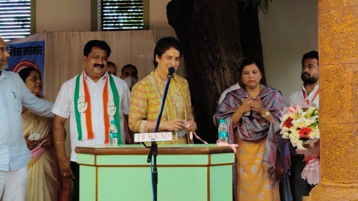 गोव्यात काँग्रेससमोर भाजप आणि आम आदमी पक्षाचे आव्हान आहे.