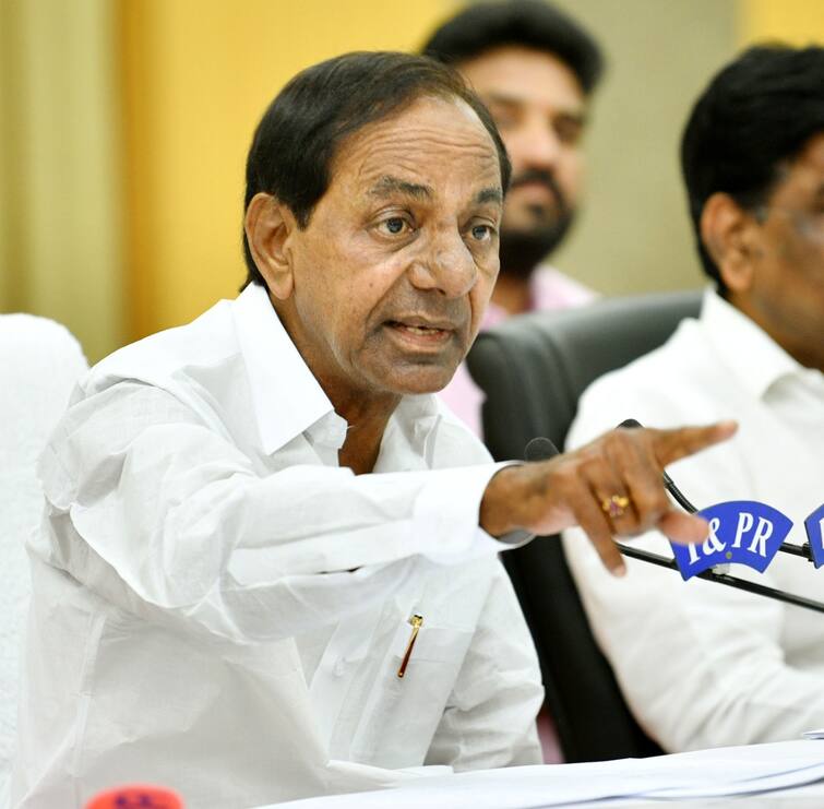 KCR is going to travel in the north as a OODARPU YATRA KCR North Tours :  ఉత్తరాదిలో కేసీఆర్ 