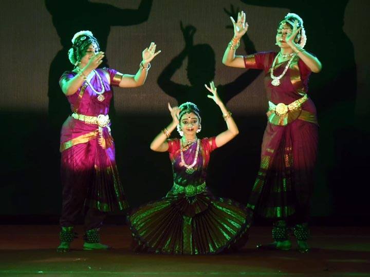 Art Festival in Thanjavur on behalf of the Indira Gandhi National Arts Center தென்னக கலை பண்பாட்டு மையத்தில் நடந்த தஞ்சாவூர் உற்சவம் கலைவிழா