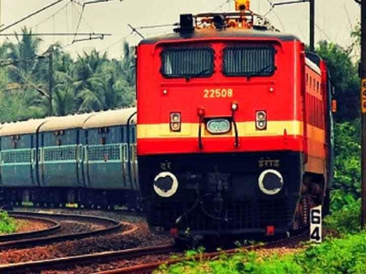indian railway irctc railway ticket booking online ticket booking Indian Railways: IRCTC ने बदला नियम, जान लें नहीं तो ऑनलाइन टिकट बुकिंग में होगी मुश्किल