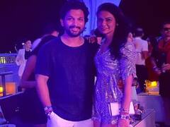 स्टार्स की रोमांटिक तस्वीरों के बीच Allu Arjun ने शेयर की पत्नी के साथ स्वीट सेल्फी,  लिखा- 'हैप्पी वैलेंटाइन्स डे क्यूटी'