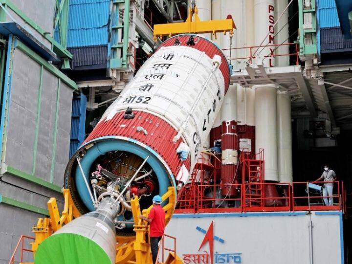 EOS-04 हा एक रडार इमेजिंग उपग्रह आहे. त्याचा मोठा फायदा होणार आहे.