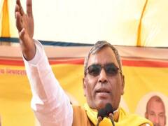 UP Election 2022: वाराणसी में बेटे का नामांकन कराने पहुंचे ओपी राजभर का दावा- हम दोनों को मिली जान से मारने की धमकी