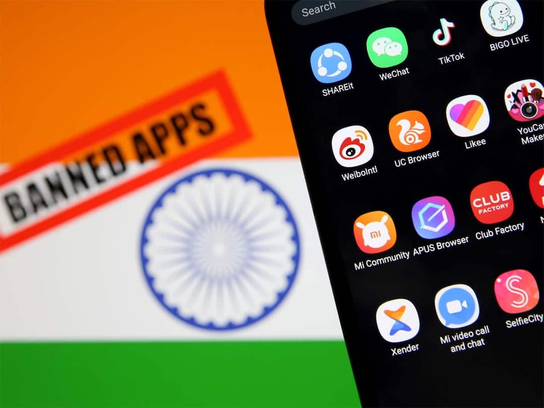 Digital strike on Chinese app: Government bans 54 mobile apps, see list here ચાઈનીઝ એપ પર ડિજિટલ સ્ટ્રાઈકઃ સરકારે 54 મોબાઈલ એપ પર પ્રતિબંધ મૂક્યો, અહીં જુઓ યાદી