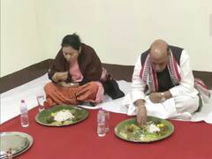 Manipur Election 2022: मणिपुर में चुनाव प्रचार तेज, राजनाथ सिंह ने इंफाल में कारगिल युद्ध के शहीद के घर खाया खाना