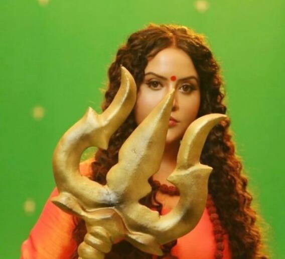 अमृता फडणवीसांनी केली नव्या गाण्याची घोषणा