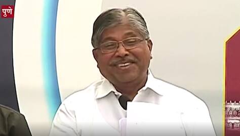 Chandrakant Patil on Sharad Pawar : पवार साहेब संसदेत नियमीतपणे जातात, ती त्यांची परंपरा आहे