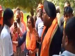 Valentine Day : बजरंग दल के कार्यकर्ताओं के खिलाफ हुआ मुकदमा दर्ज, 'वैलेंटाइन डे' पर जोड़ों से कर रहे थे बदसलूकी