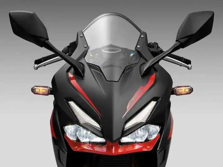 Honda CBR150R: Honda's new CBR150R scooter find out features, price and much more Honda CBR150R : Yamahaला टक्कर देईल Honda ची नवीन CBR150R बाईक, जाणून घ्या याचे भन्नाट फीचर्स, किंमत आणि बरंच काही...