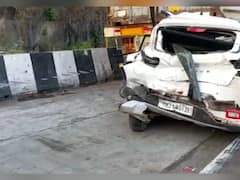 Mumbai-Pune Expressway Accident : मुंबई-पुणे एक्स्प्रेसवेवर भीषण अपघात, 6 वाहनं एकमेकांना धडकली, 4 जणांचा मृत्यू