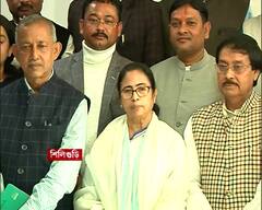 Mamata Banerjee: ‘মাথা নত করে মানুষের কাছে যেতে হবে’, নব নির্বাচিত কাউন্সিলরদের বার্তা মমতার