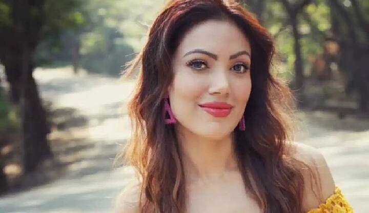 तारक मेहता की बबीता जी यानी मुनमुन दत्ता एक एपिसोड के लिए 50 हजार रुपए की फीस वसूलती हैं.