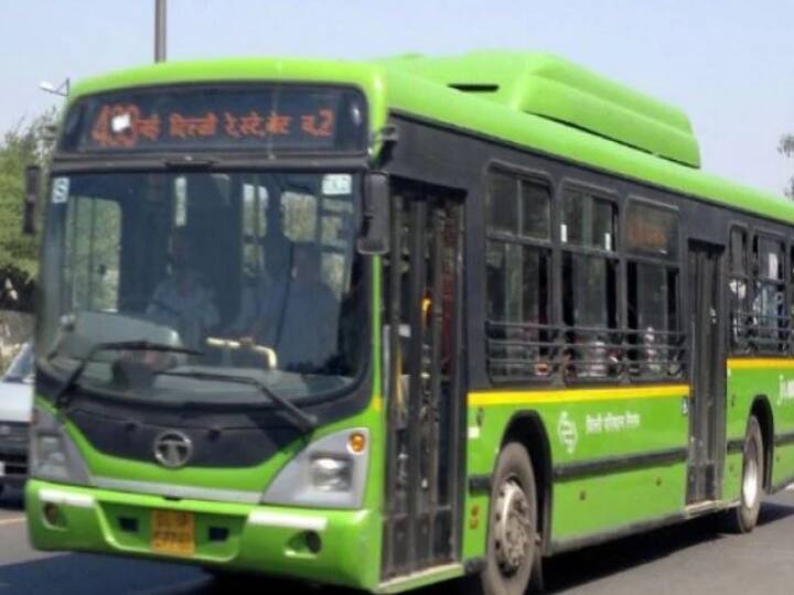 Delhi Women Bus Drivers: दिल्ली में महिला बस ड्राइवरों की नियुक्ति के लिए मिनिमम हाइट घटाई गई, सरकार का बड़ा फैसला Delhi government relaxed application criteria of women in DTC to increase driving workforce ANN Delhi Women Bus Drivers: दिल्ली में महिला बस ड्राइवरों की नियुक्ति के लिए मिनिमम हाइट घटाई गई, सरकार का बड़ा फैसला